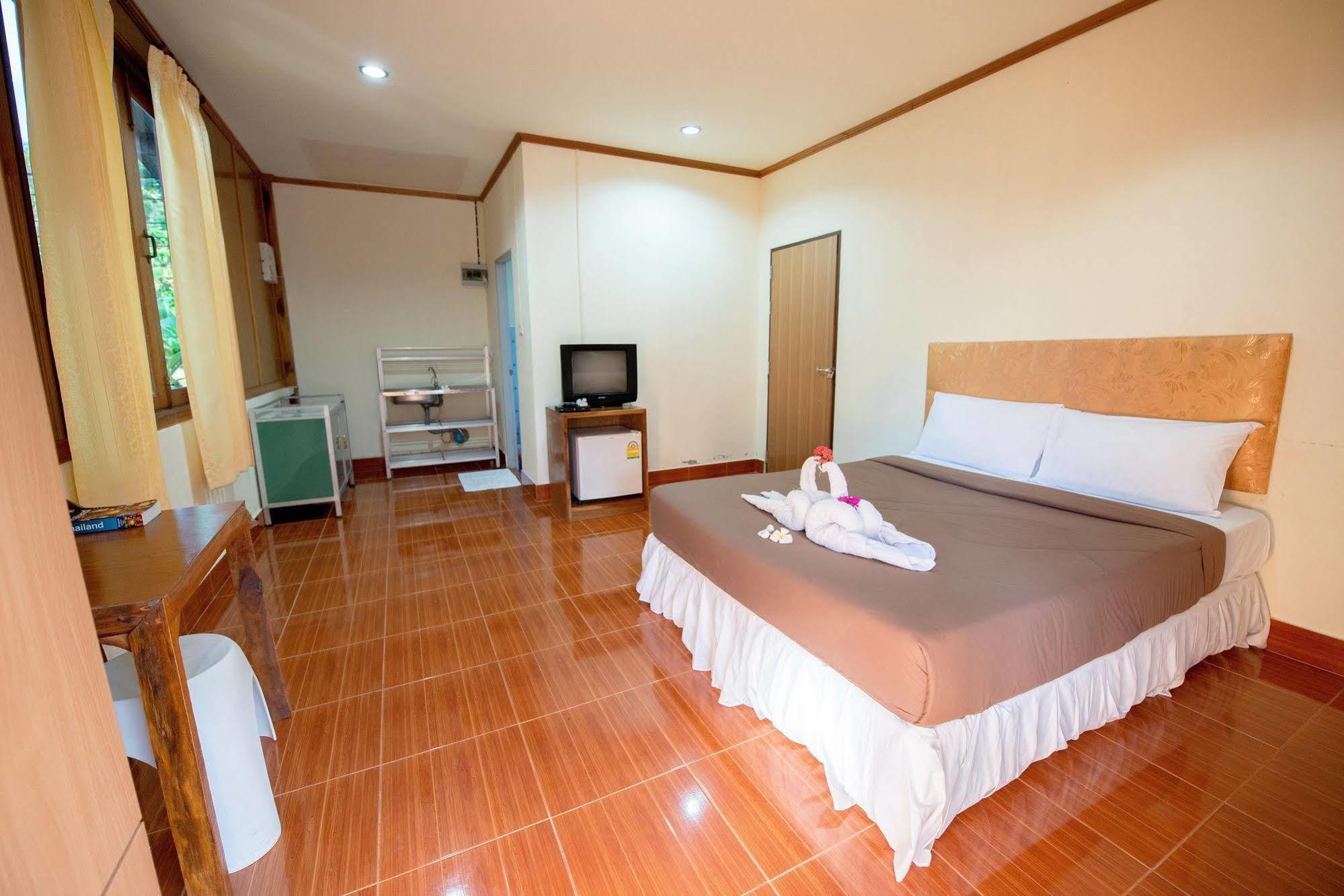 Poonsap Resort Ко-Ланта Экстерьер фото