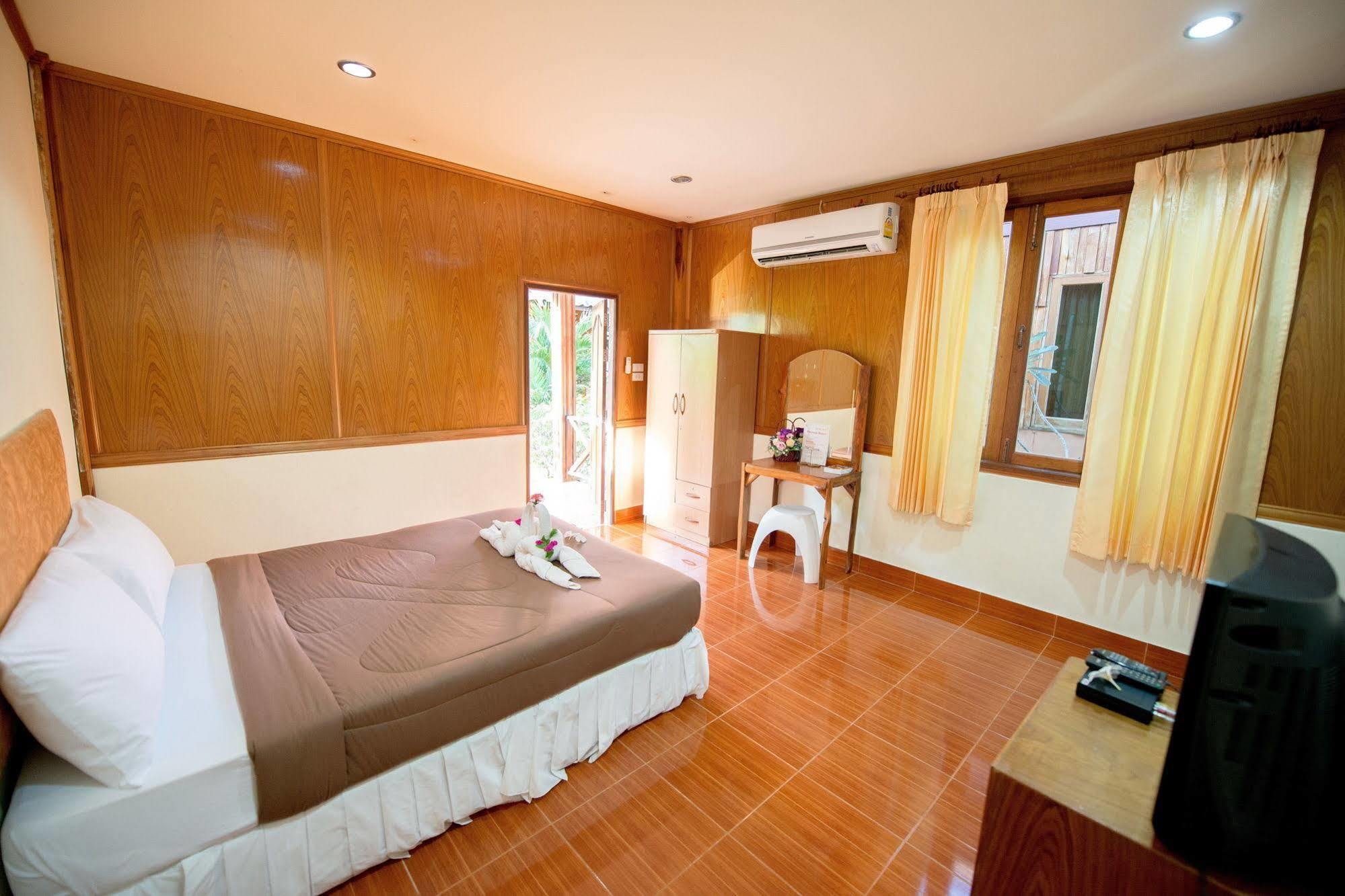Poonsap Resort Ко-Ланта Экстерьер фото