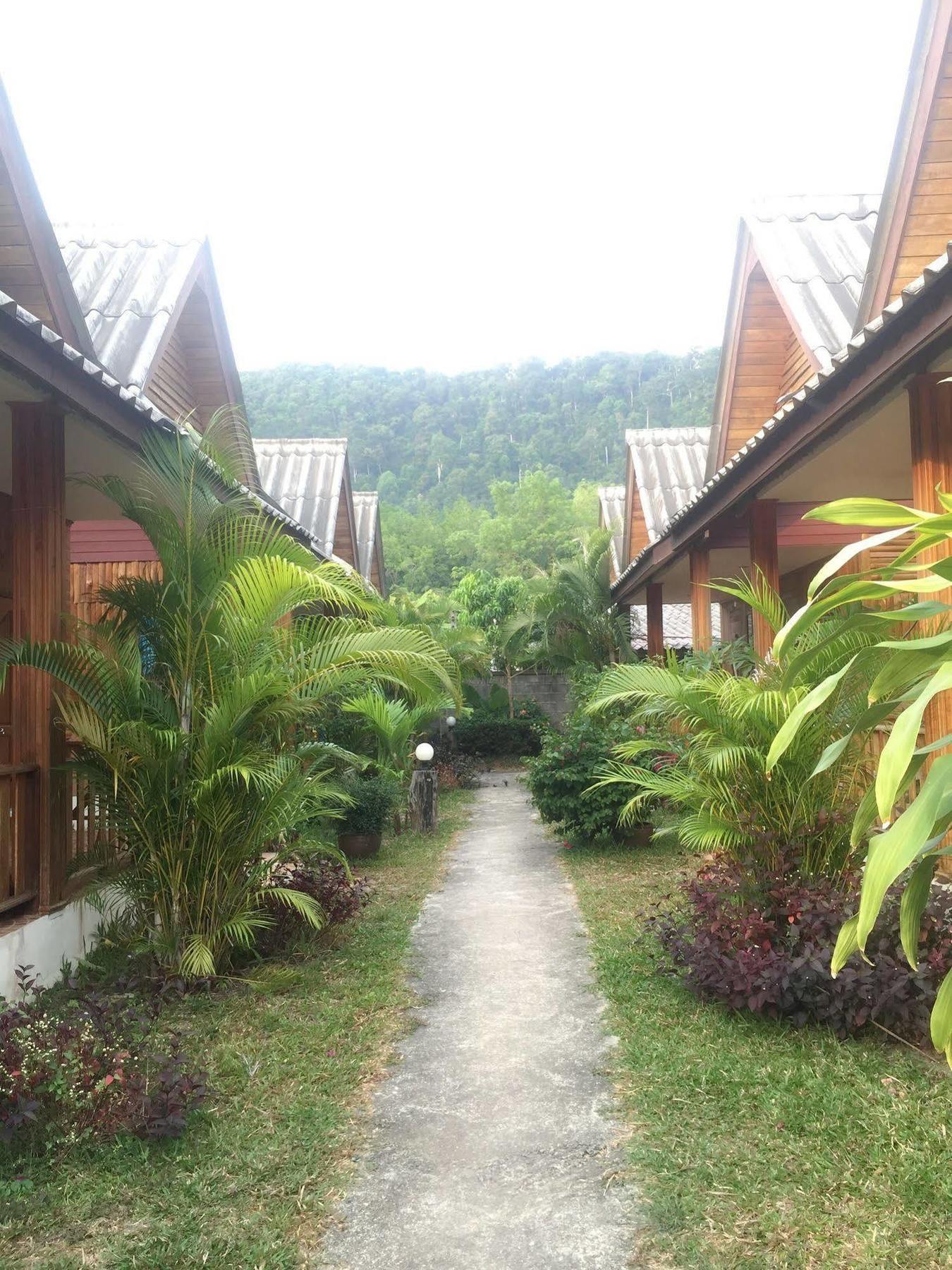 Poonsap Resort Ко-Ланта Экстерьер фото