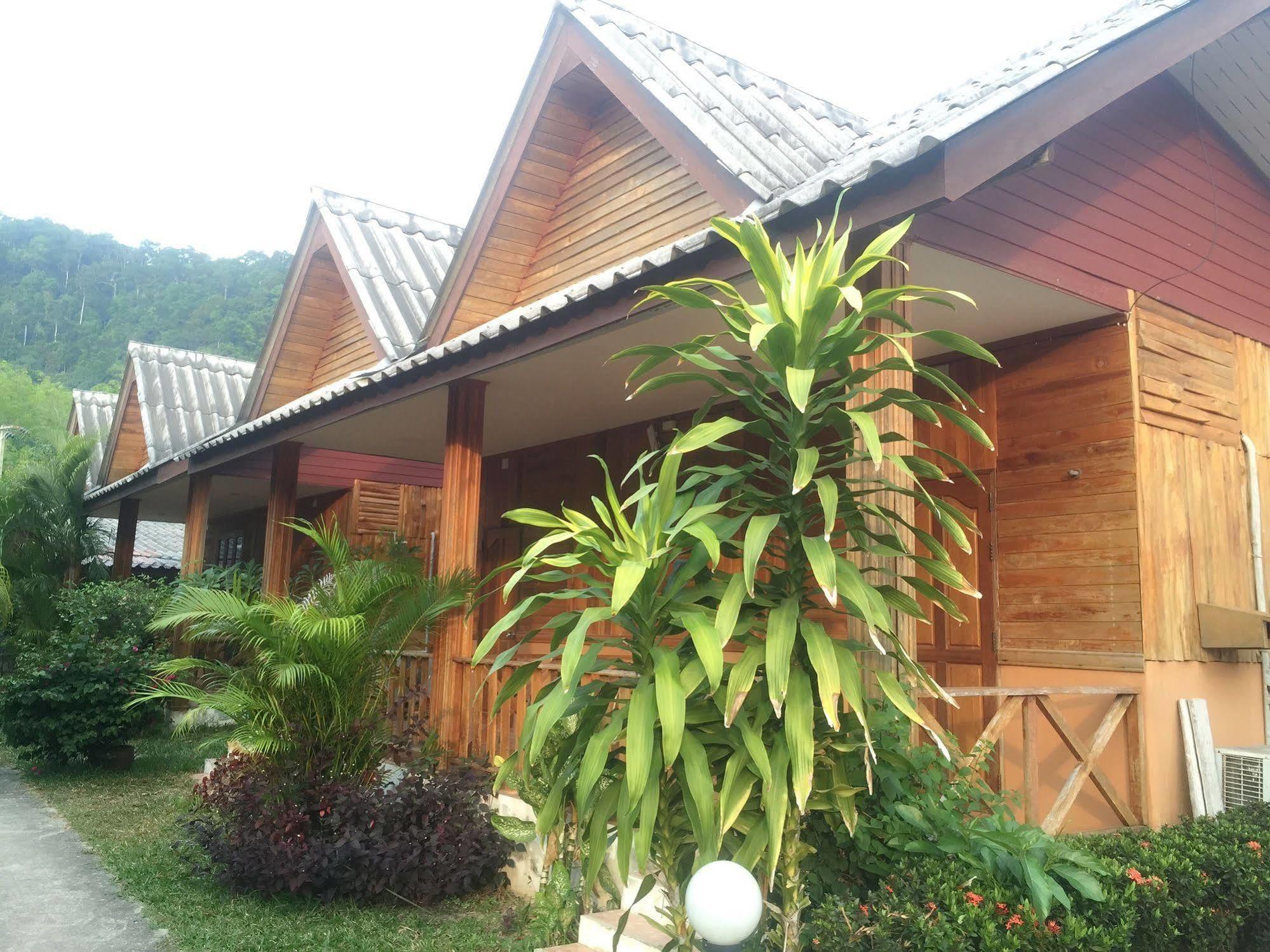 Poonsap Resort Ко-Ланта Экстерьер фото