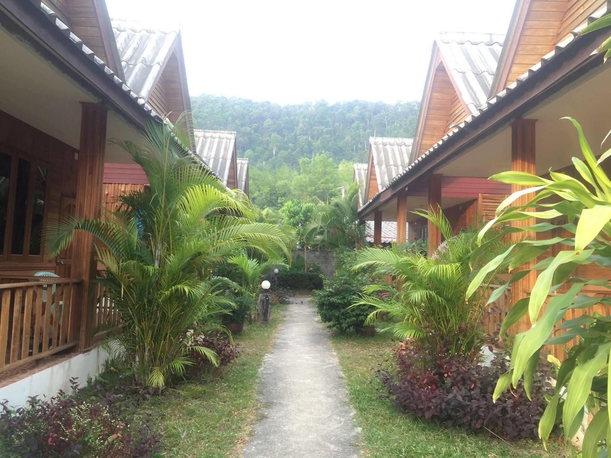 Poonsap Resort Ко-Ланта Экстерьер фото