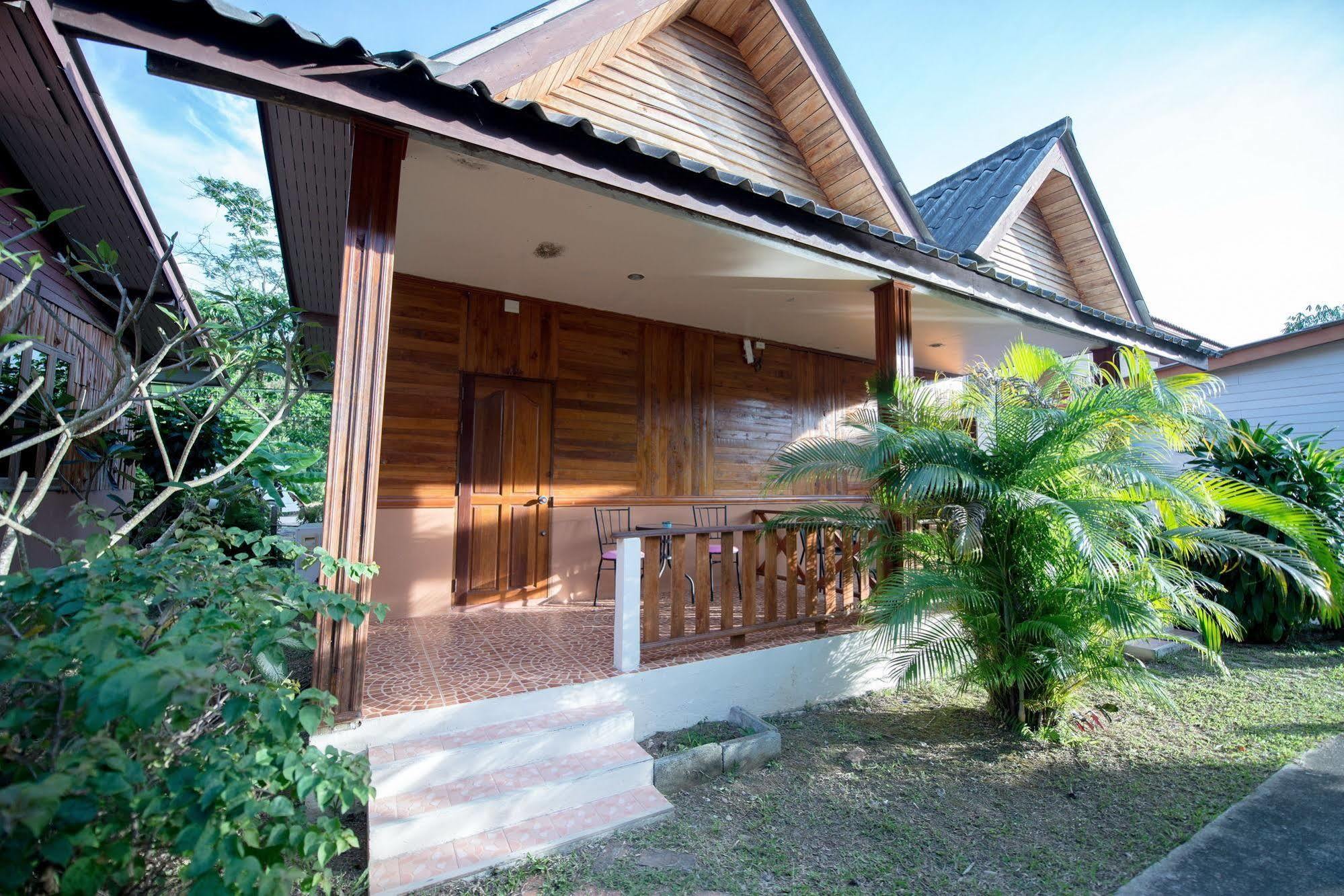 Poonsap Resort Ко-Ланта Экстерьер фото